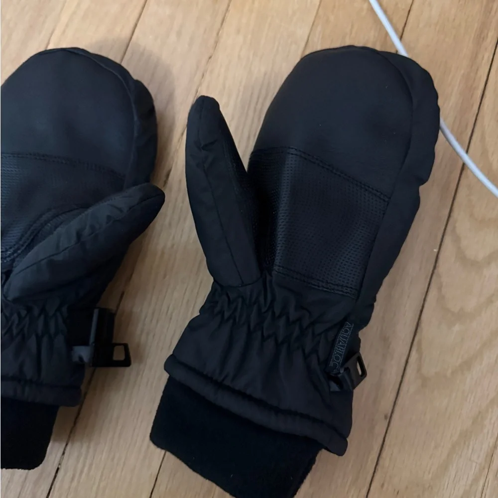 N/A black insulated